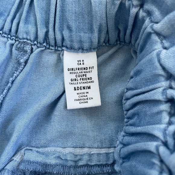 H&M &Denim Girlfriend Fit Regular Waist Chambray Wide Leg Jeans-Size 8-NWOT - Picture 3 of 8